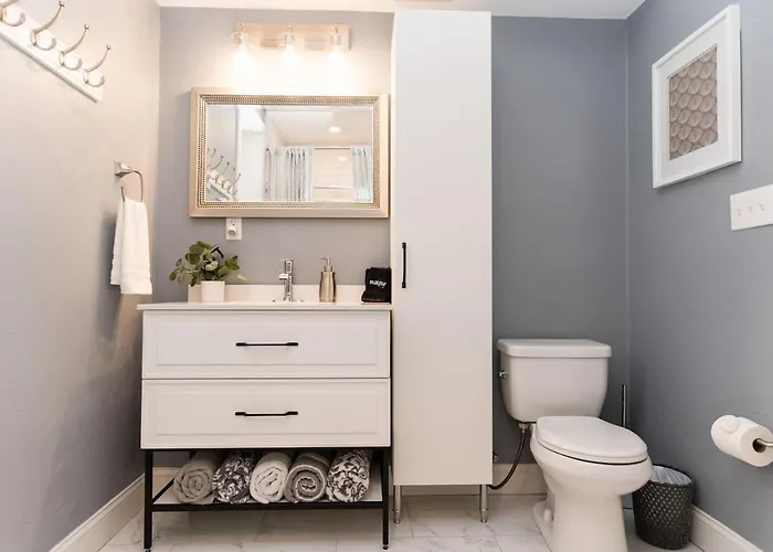 Apartment Luxury King Near Shadyside Hospital