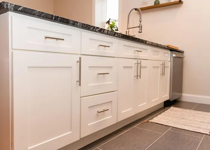 Apartment Luxury King Near Shadyside Hospital *